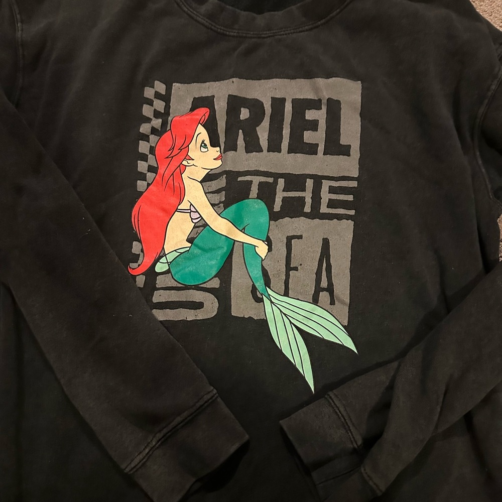 Ariel Vans Adult Black Shirt